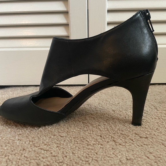 AEROSOLES Shoes - Aerosoles black heels size 8 M